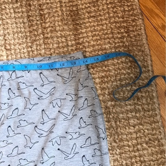 ESMARA skirt with birds. Grey. Size small. - Picture 5 of 6